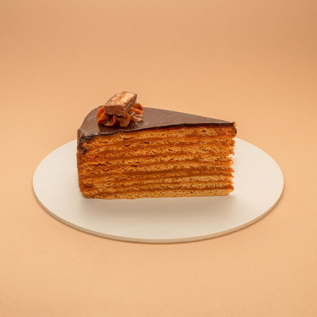 Торти та тістечка