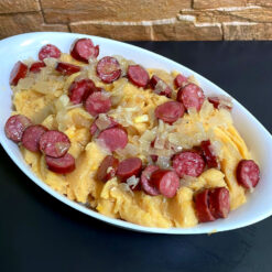 Горохова каша з мисливськими ковбасками